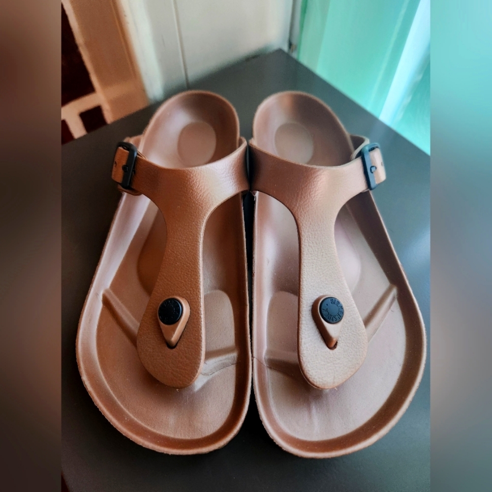 "NEW" Metallic Bronze Birkenstock Sandals